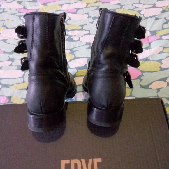 Frye Veronica Belted Short Boots - Picture 9 of 12